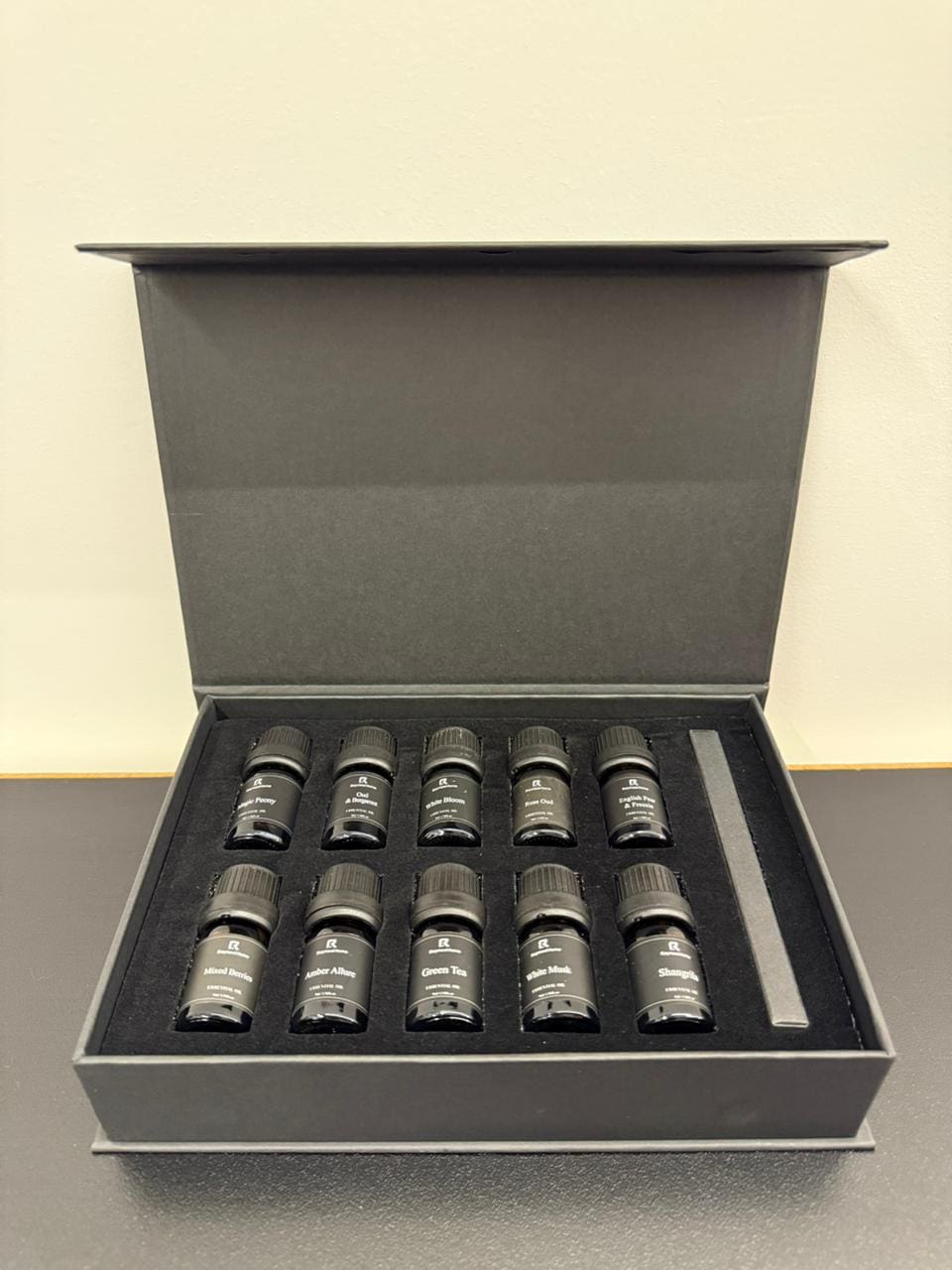 83 Set of 10 pcs Essential Oil Gift Box - Image 1