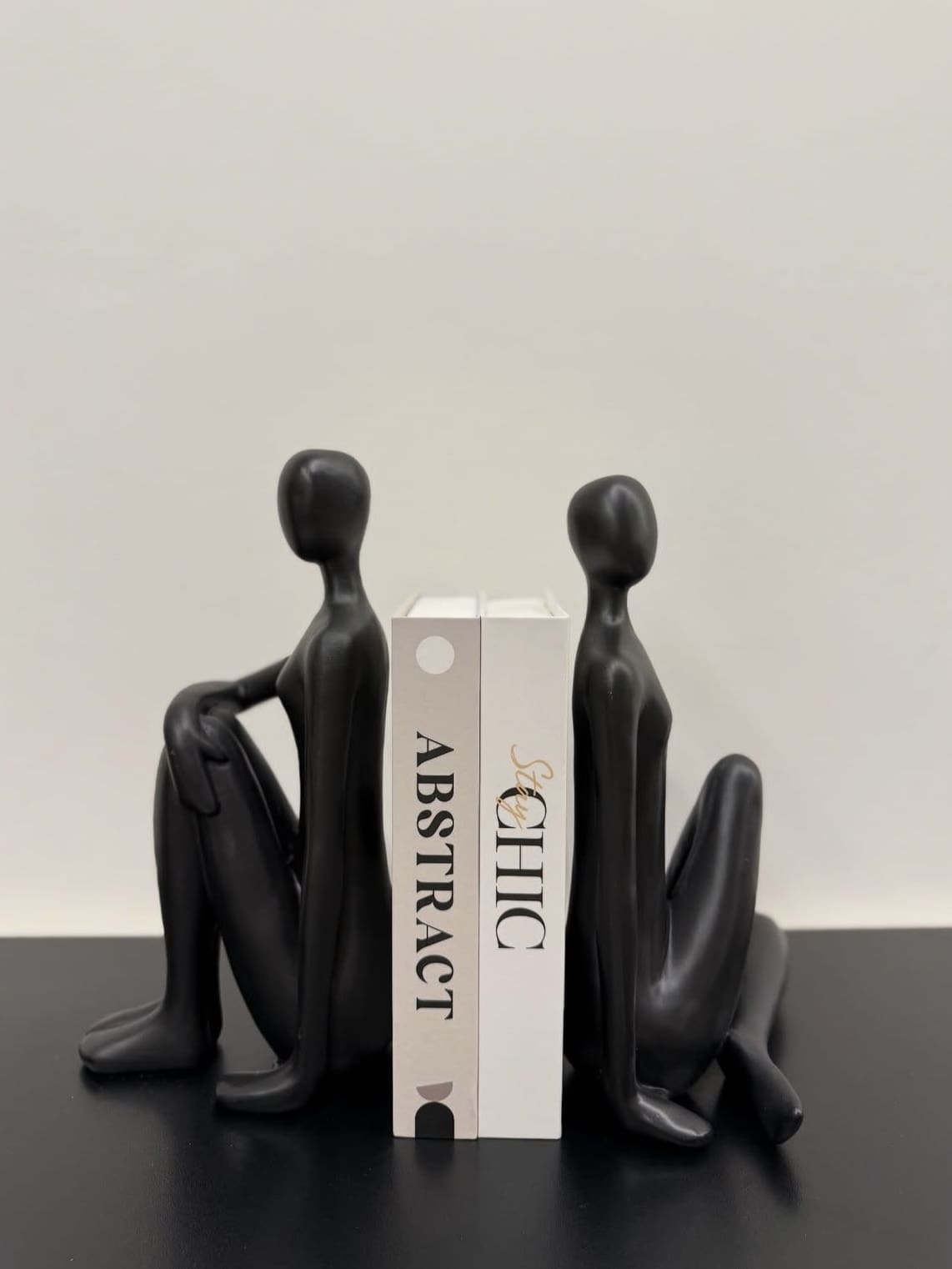 IMG_3131 Sitting woman sculpture Large - Image 1