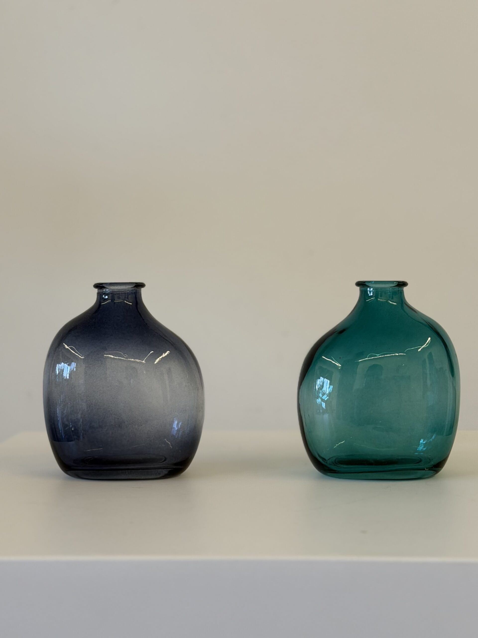 IMG_3405 Aura Glass Vase - Image 1