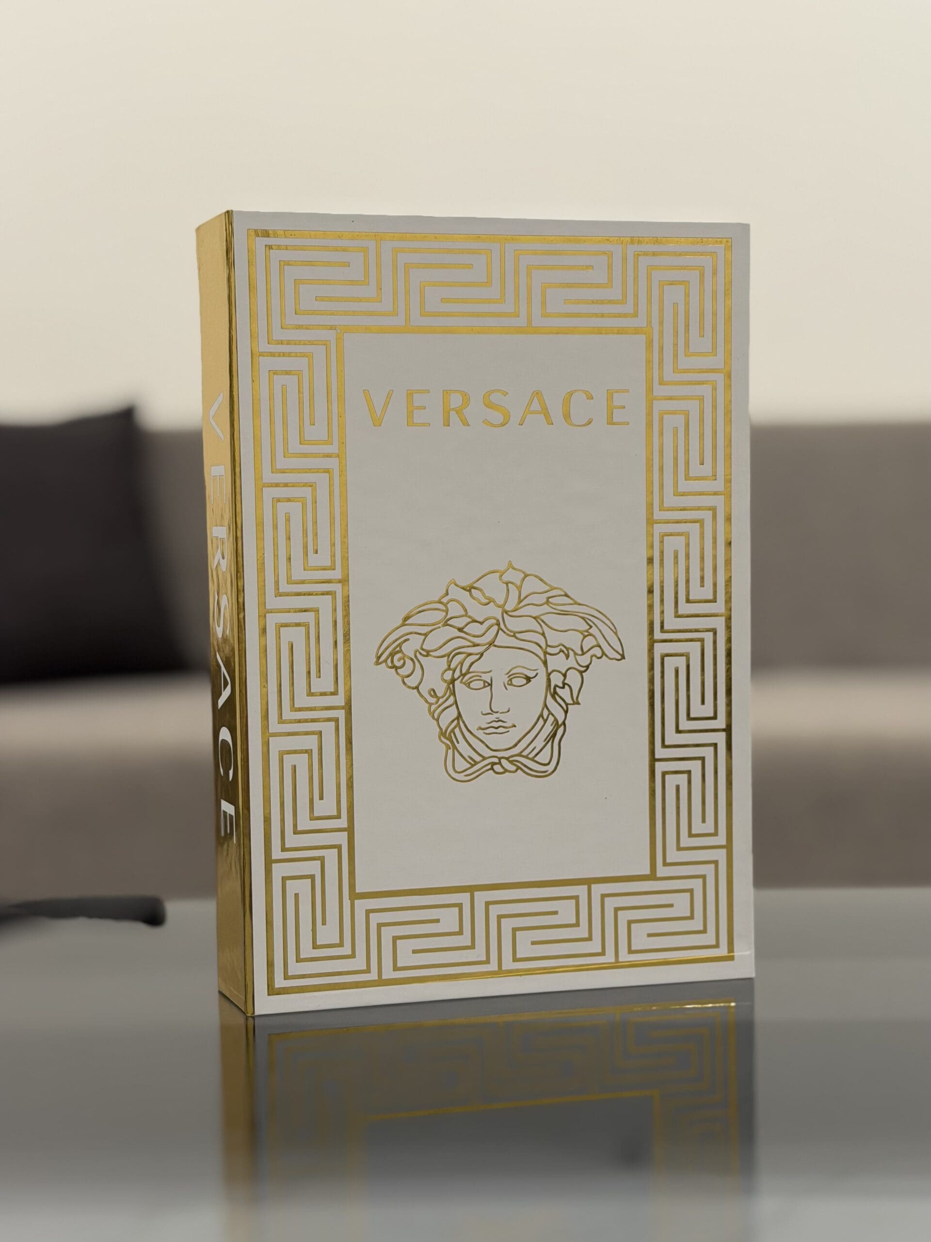 IMG_0709 Versace - Image 1